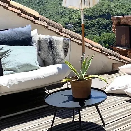 Ostal De La Croix Hébergement de vacances *