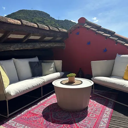 Hébergement de vacances Ostal De La Croix
