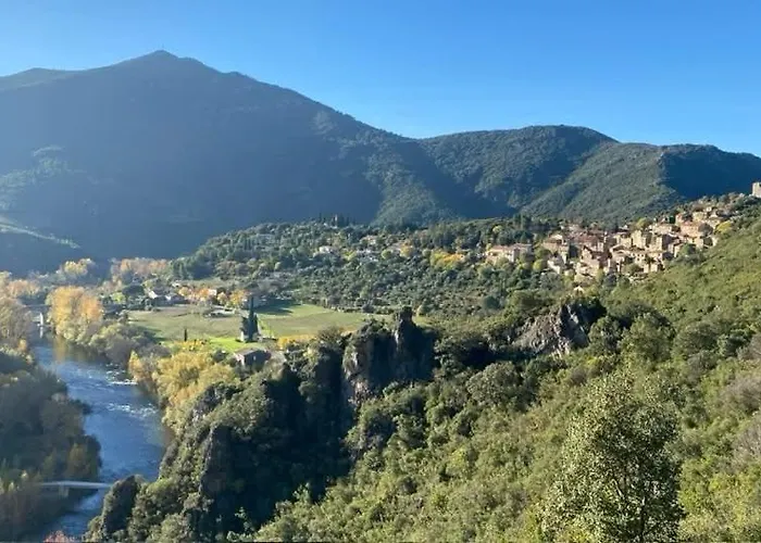 Hébergement de vacances Ostal De La Croix *