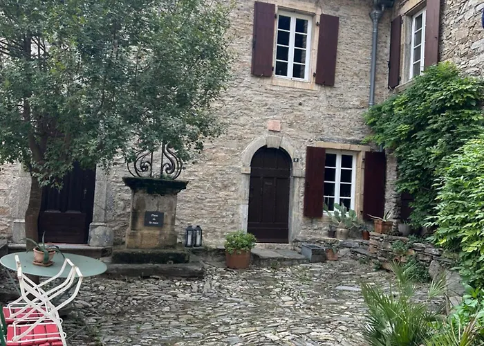 Ostal De La Croix Hébergement de vacances *
